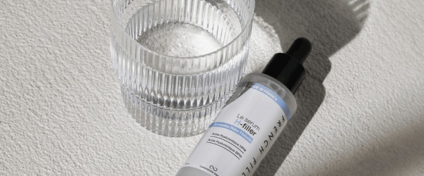 Acide Hyaluronique et soleil : peut-on les combiner ?